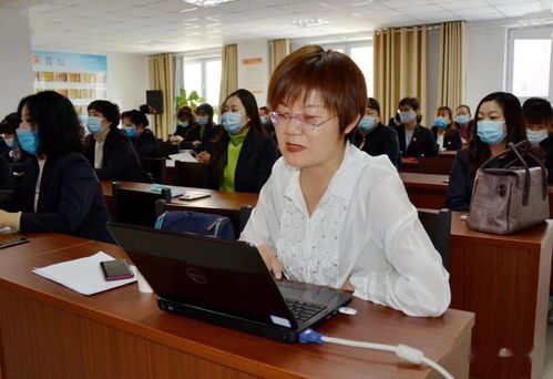 阿勒泰地區(qū)工會(huì)“楓橋經(jīng)驗(yàn)”法律服務(wù)工作室正式掛牌，助力職工權(quán)益保障與教育咨詢服務(wù)